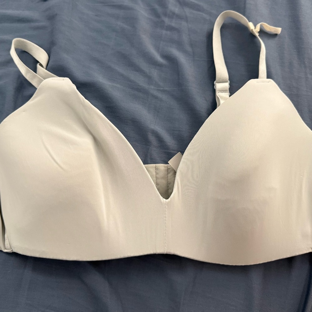 Motherhood Intimates Light Blue Clip Down Nursing Bra Size 38 C